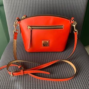 Dooney & Bourke crossbody purse